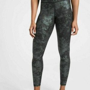 Athleta Elation tight Sz M